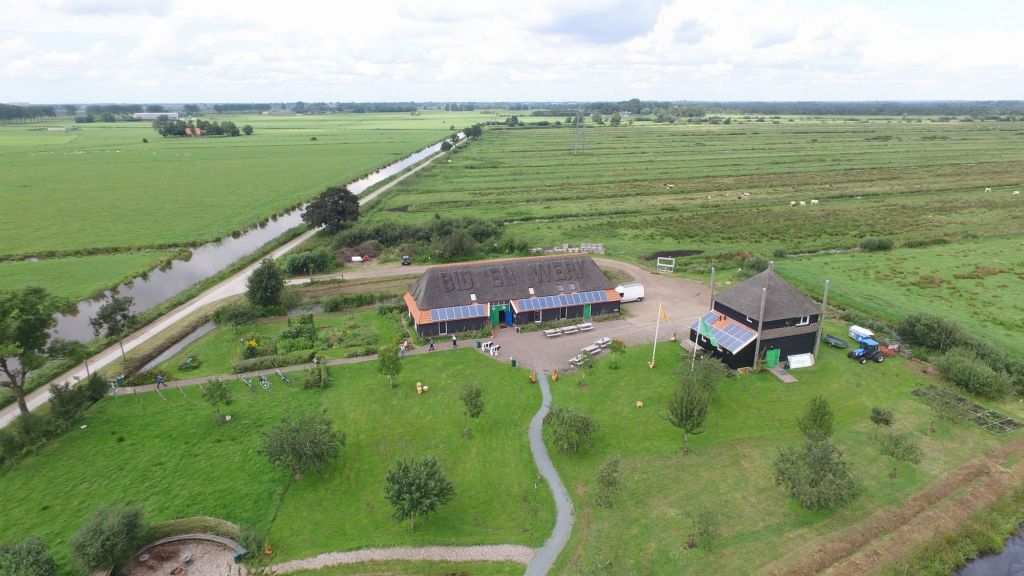 Openingstijden De Veldschuur 2017 Henry_WallingaVeldschuur-04Bron_bij_foto_vermelden.jpg